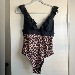 NWT Amazon swimsuit